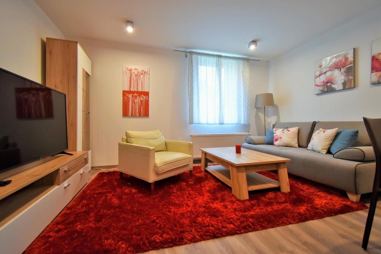 Dalibor Ii With Private Entrance And Private Garage *